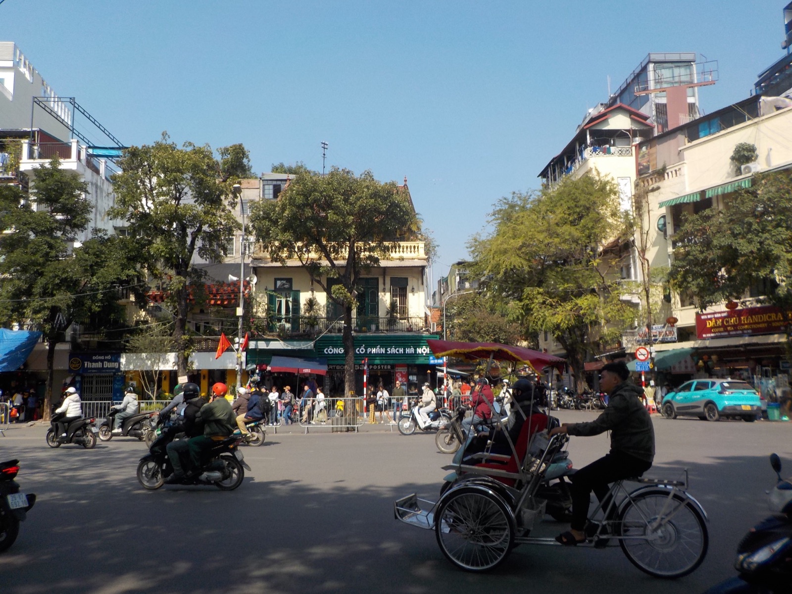 Street scene in Hanoi, Vietnam